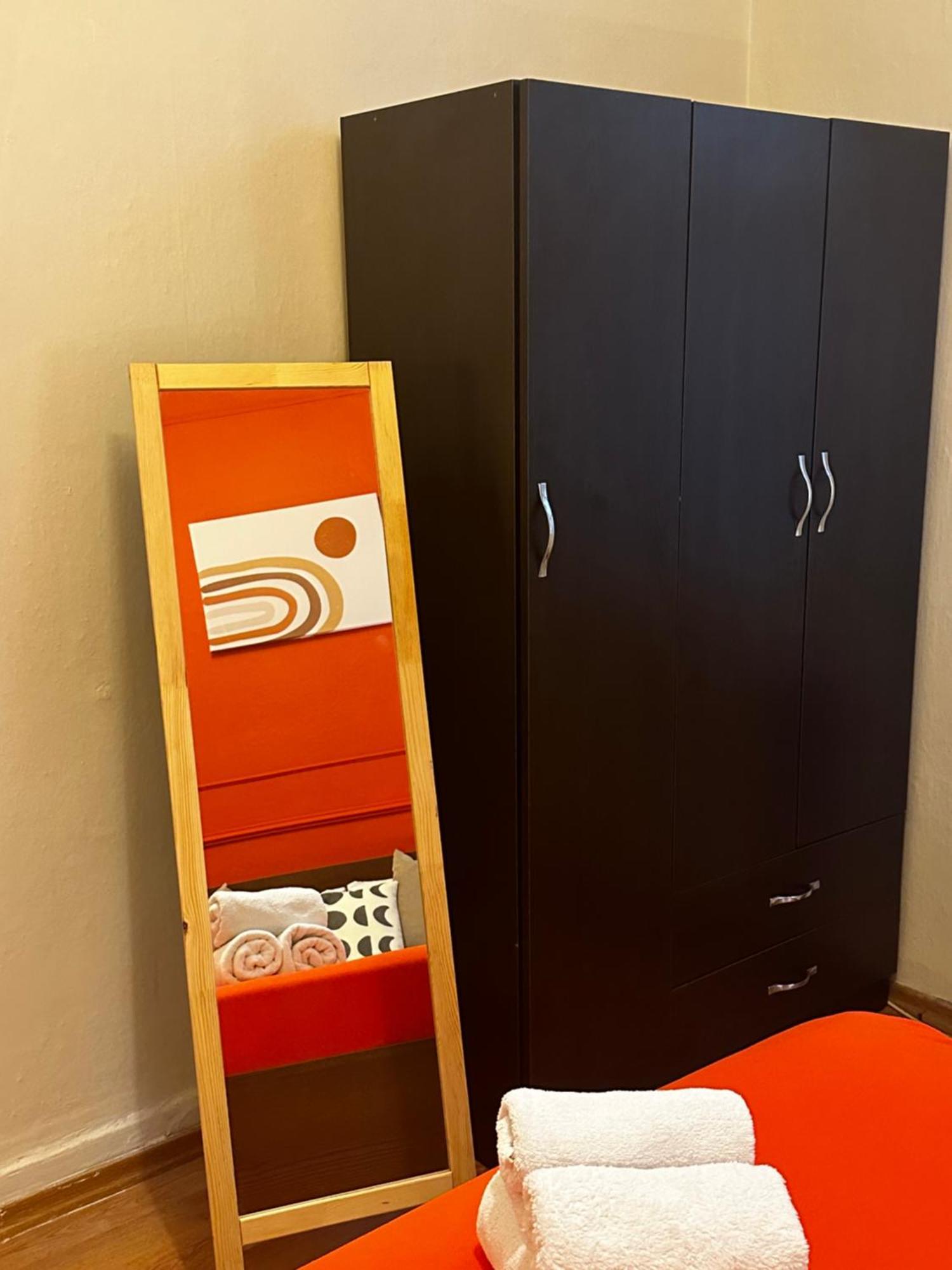 In Great Location In Kadikoy Seaside W. Amazing Shared Terrace Istambul